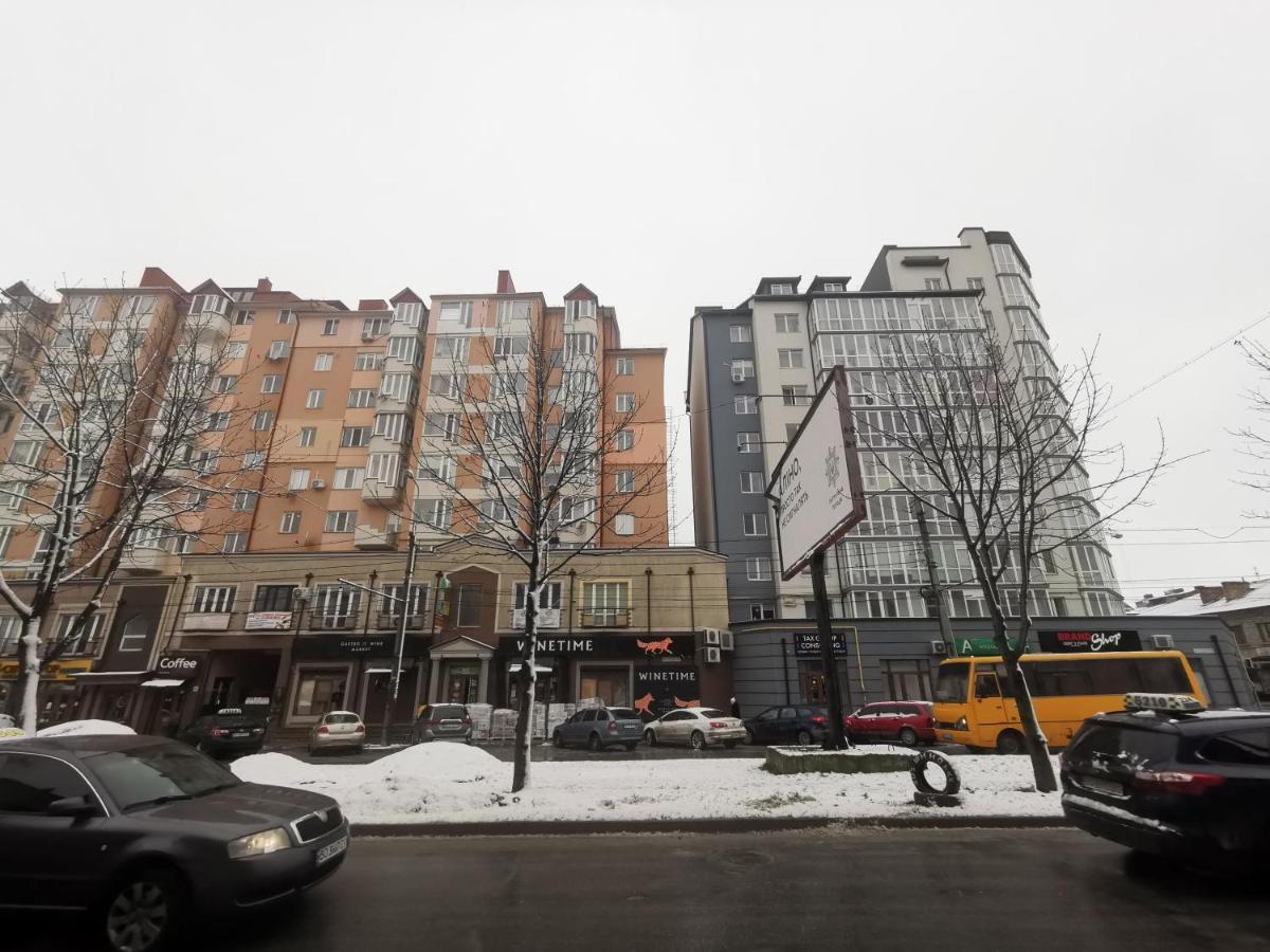 Подобово В Центрі Поряд Жд Tarnopol Zewnętrze zdjęcie